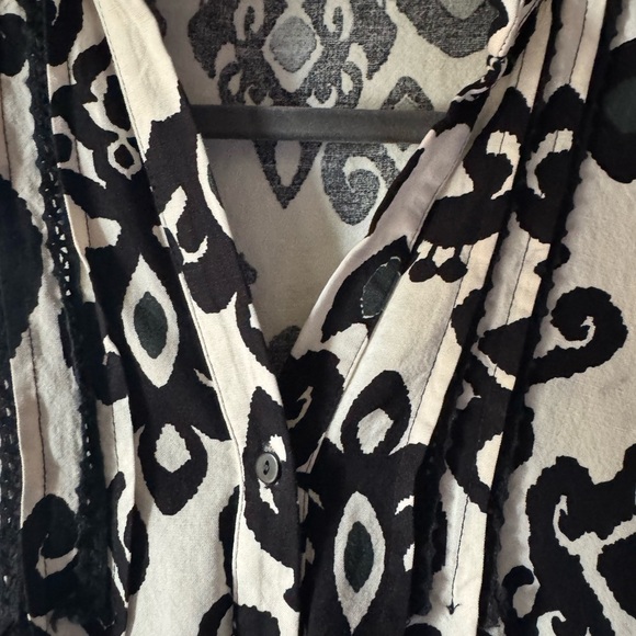 Zara Black and White Mini Sundress with Bishop Sleeves - Picture 7 of 11